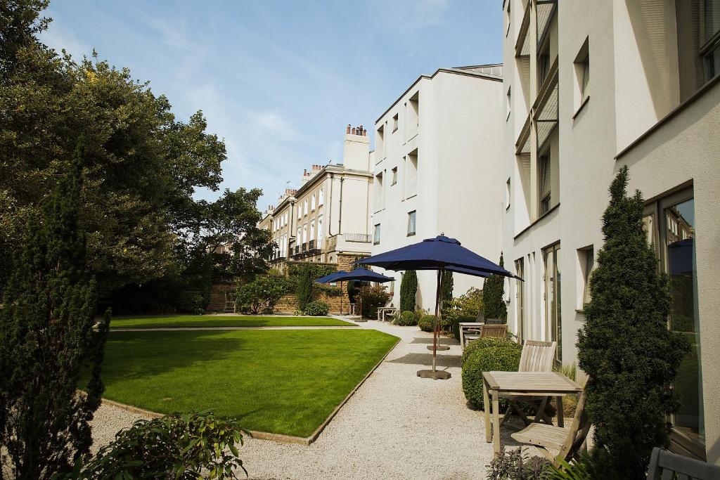 Hart's Hotel - Resim 5