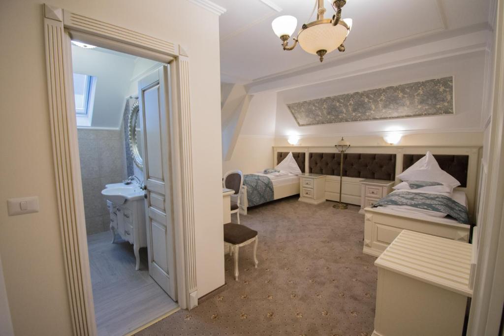 Vila Turistica Tosca Regal - Twin Room