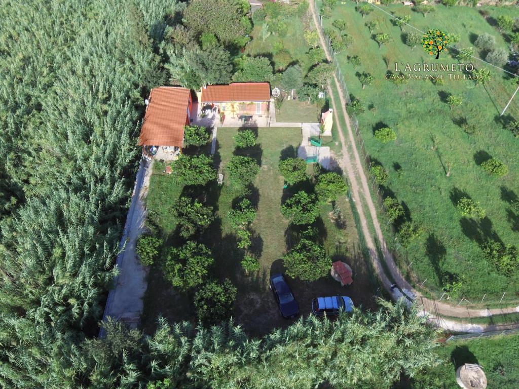 Casa Regina Margherita a Teulada - Rustico con vista montagne
