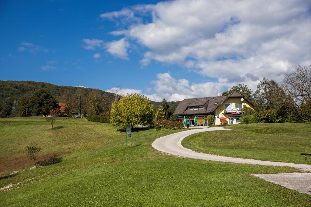 Příroda nedaleko apartmánu