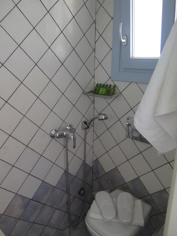 Koupelna v ubytování Kaminaki Amorgos