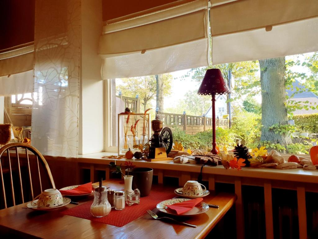 Fotografie z fotogalerie ubytování Hotel Schweizerhaus v destinaci Lübeck