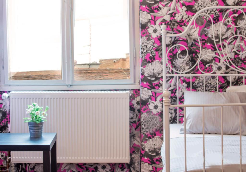 Posteľ alebo postele v izbe v ubytovaní Guesthouse Centar 2