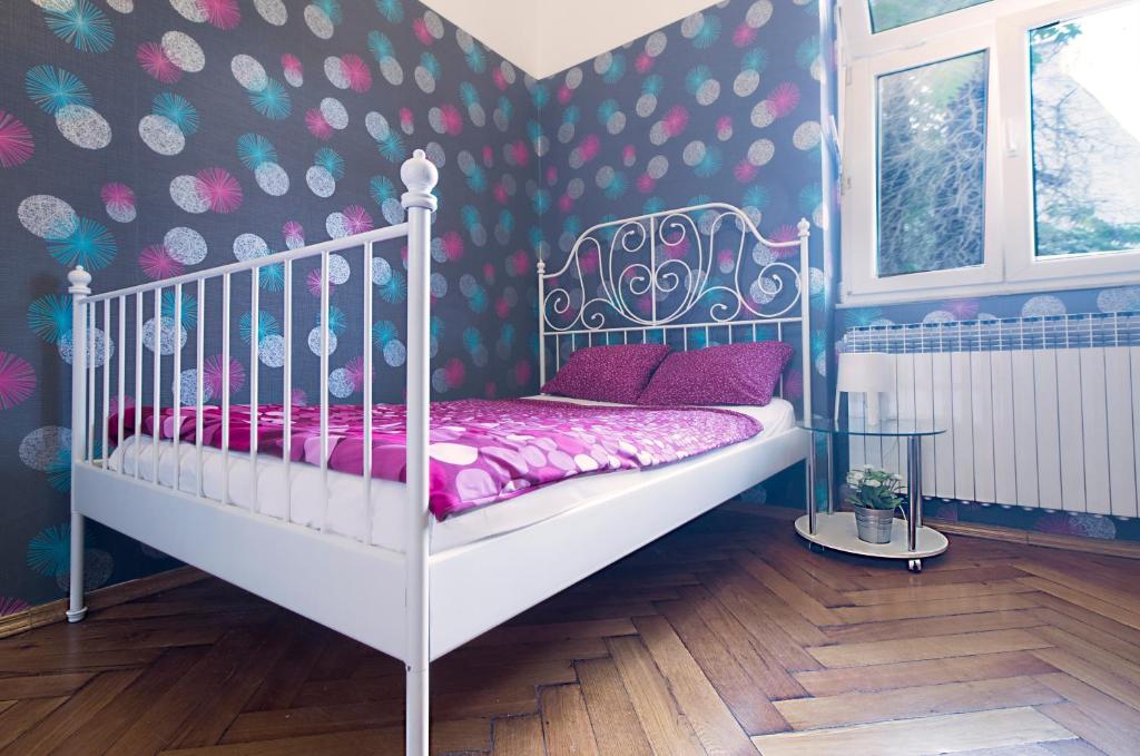 Posteľ alebo postele v izbe v ubytovaní Guesthouse Centar 2