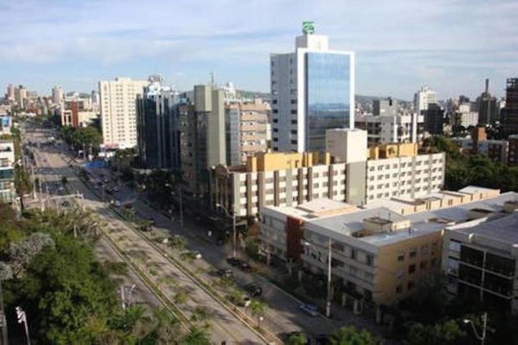 Suítes e Quartos na Avenida Carlos Gomes  Suítes e Quartos na Avenida Carlos Gomes