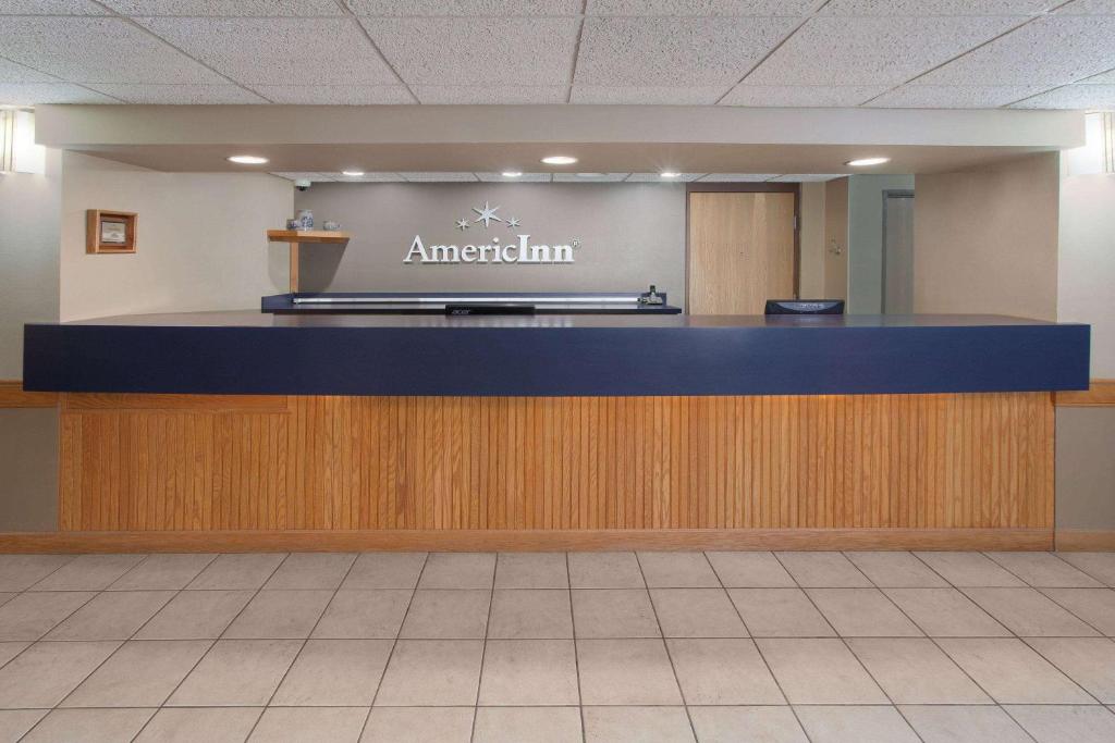 Vstupní hala nebo recepce v ubytování AmericInn by Wyndham Webster City