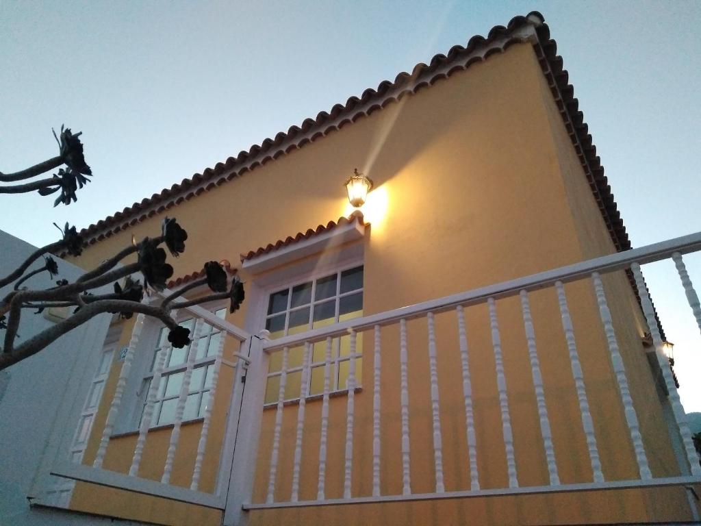 サンタ・クルス・デ・ラ・パルマにあるVelhoco 2の門付玄関家