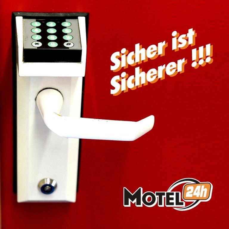 Certifikát, hodnocení, plakát nebo jiný dokument vystavený v ubytování Motel 24h Hannover