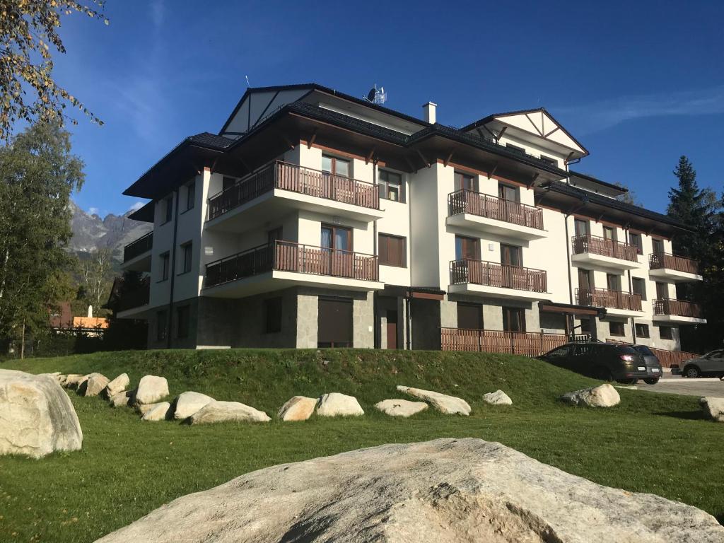 The building in which Az apartmant is located