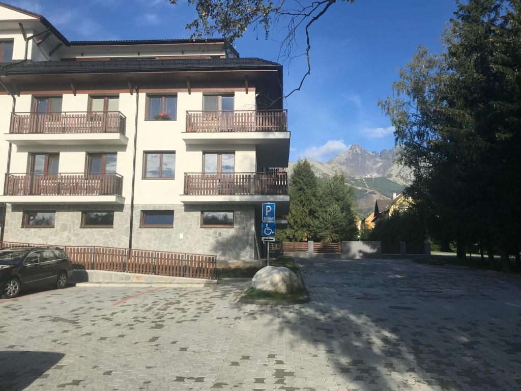 The building in which Az apartmant is located