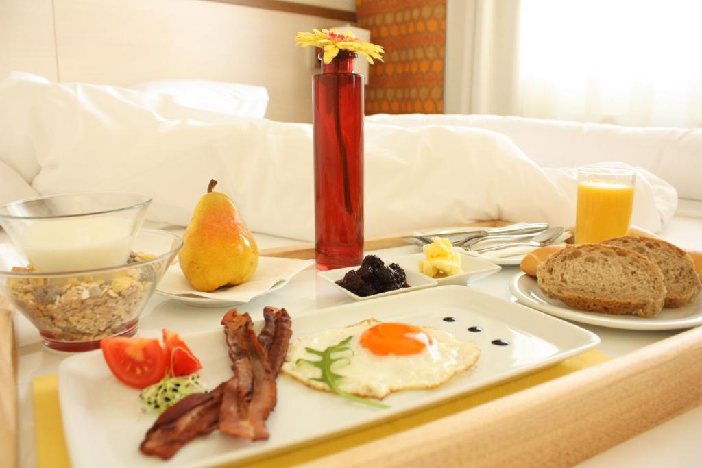 Jedzenie w hotelu lub w pobliżu