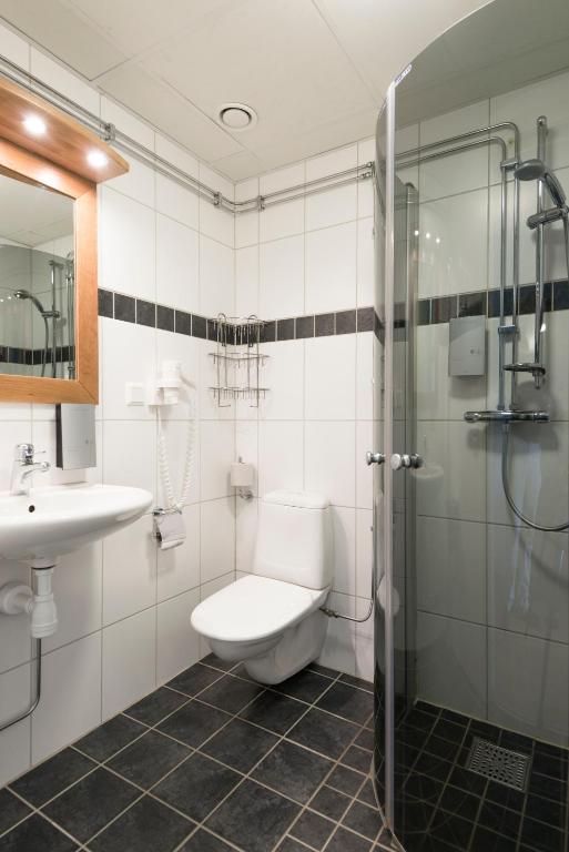 Koupelna v ubytování Akademihotellet