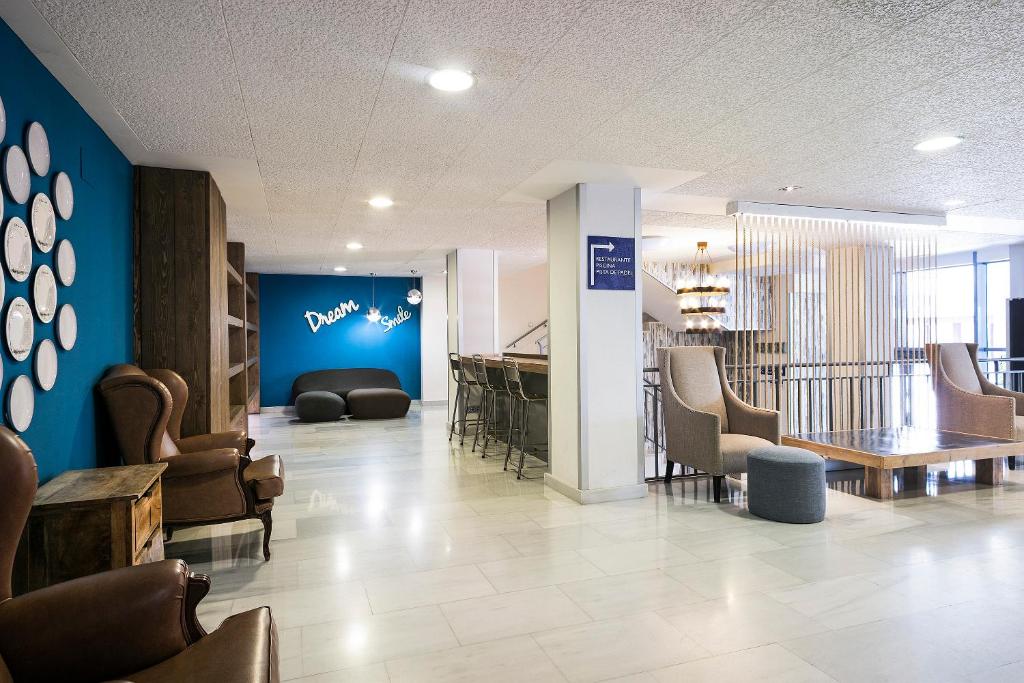 Madrid Airport Suites, Affiliated by Meliá - Resim 37