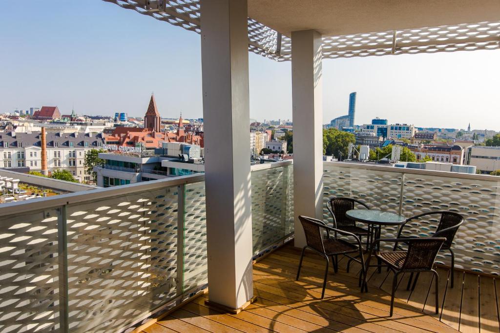 Balkón alebo terasa v ubytovaní Apartamenty City Tower od WroclawApartament-pl