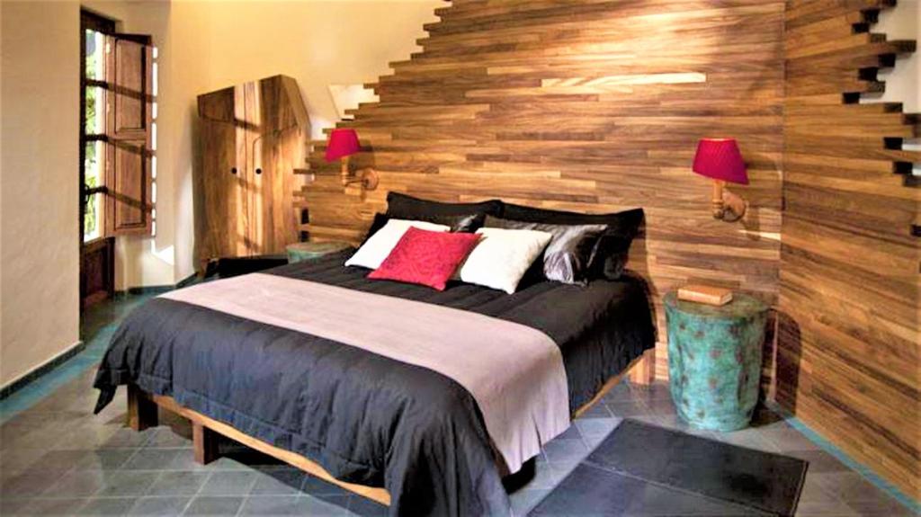 Postel nebo postele na pokoji v ubytování Del Carmen Concept Hotel Boutique by Chai