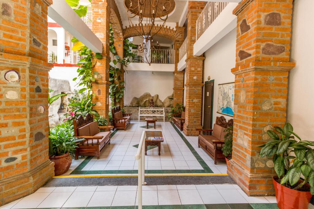 Patio nebo venkovní prostory v ubytování Hotel Encino Malecón Centro Puerto Vallarta