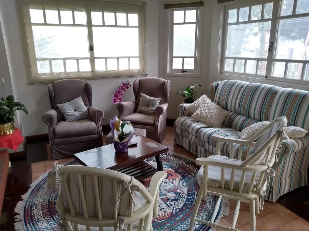 Lar das caturritas  Lar das caturritas