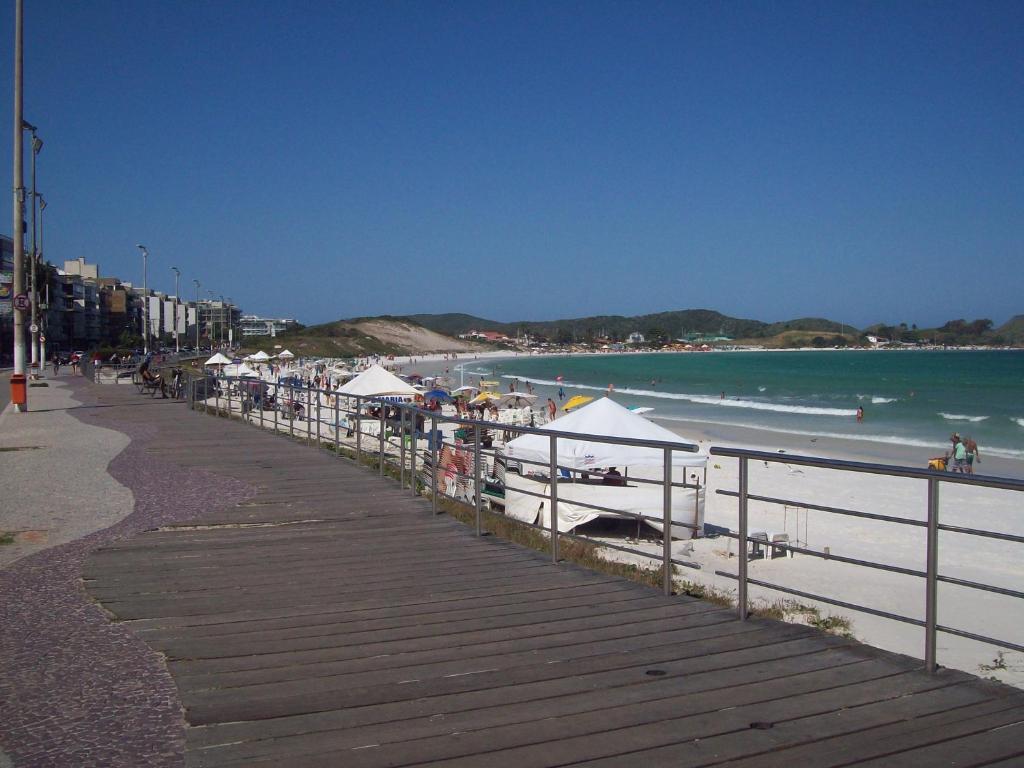  APARTAMENTO A 200 M DA PRAIA DO FORTE -PRÉDIO TRÊS RIOS