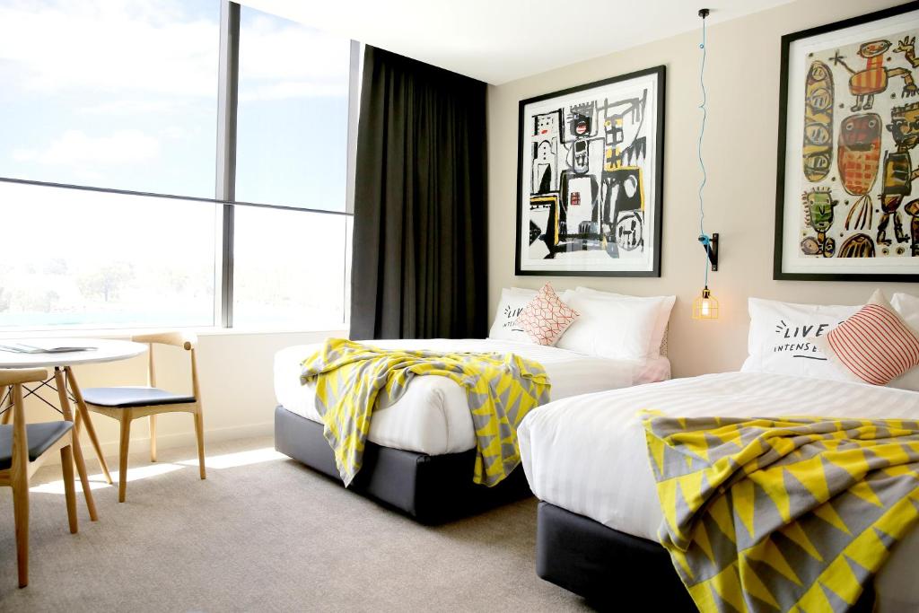 Art Series - The Larwill Studio - Resim 43