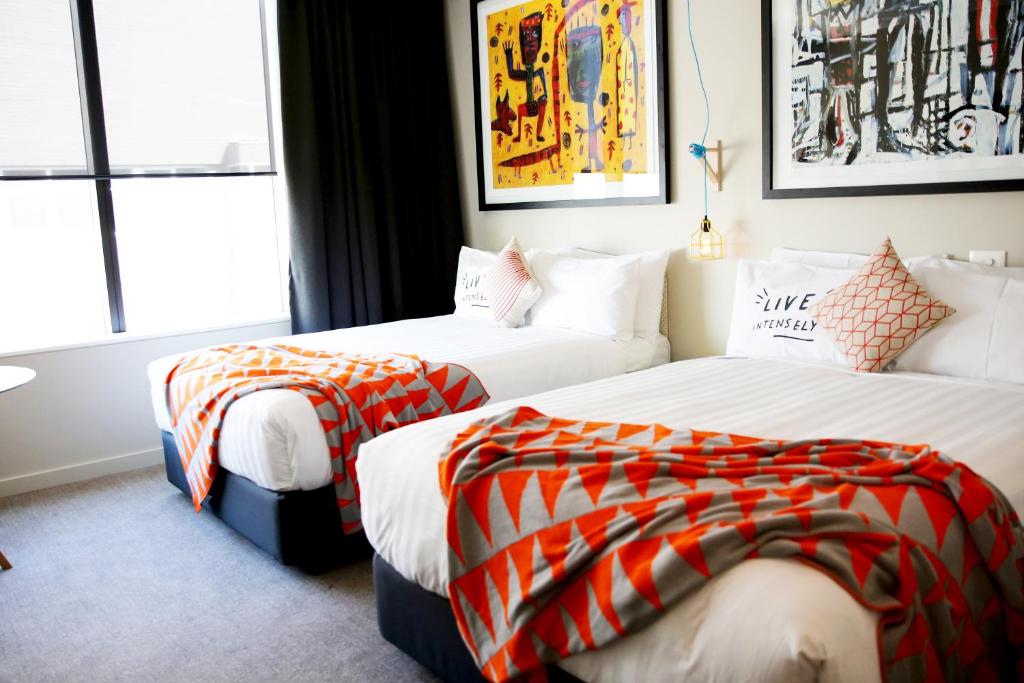 Art Series - The Larwill Studio - Resim 32