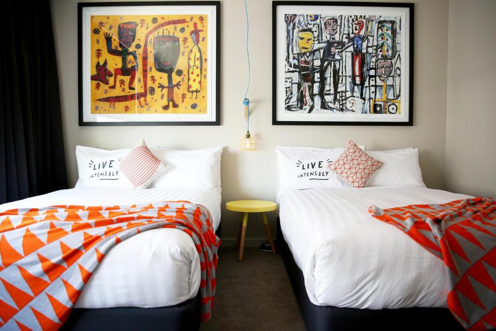 Art Series - The Larwill Studio - Resim 37