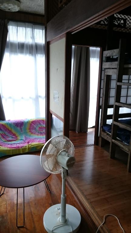 Posezení v ubytování 手広beachbackpackers