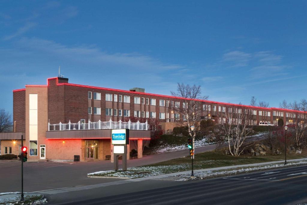 Photo de la galerie de l'établissement Travelodge by Wyndham Baie Comeau, à Baie-Comeau