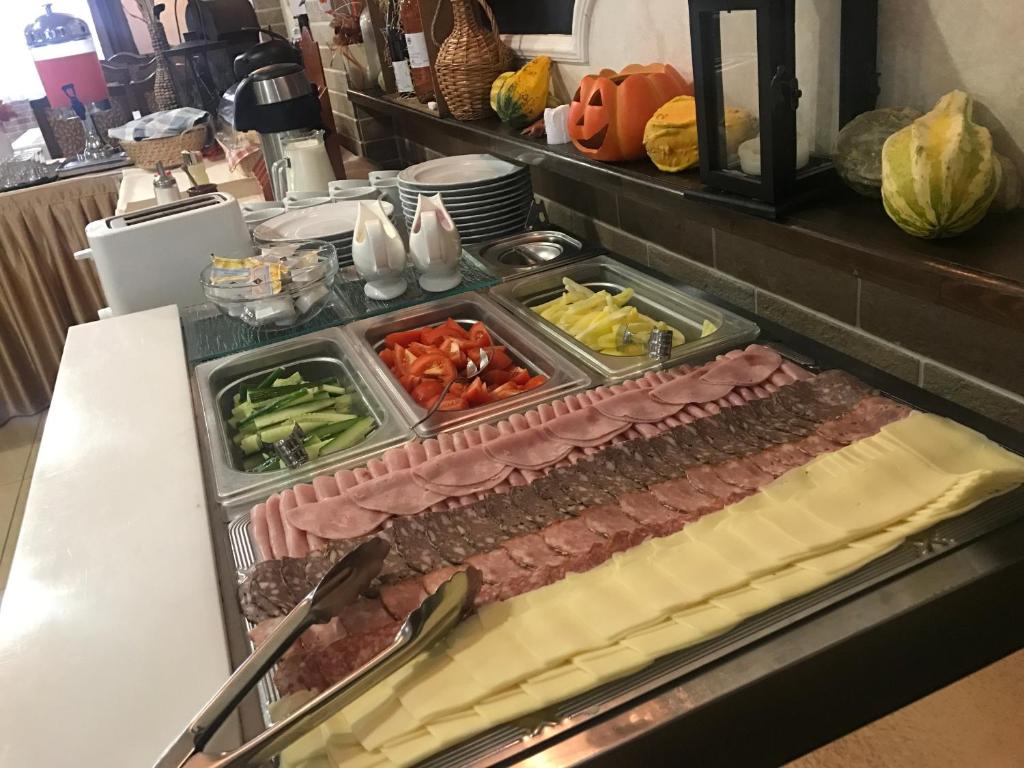 Jídlo v hotelu nebo okolí