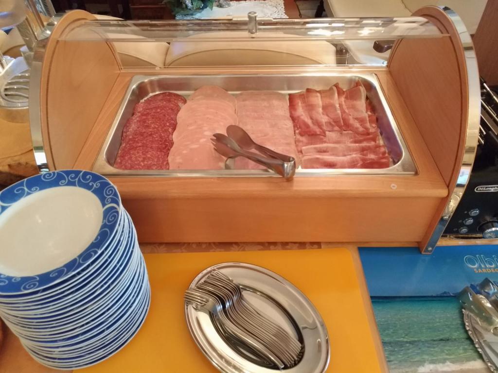 Jídlo v hotelu nebo okolí