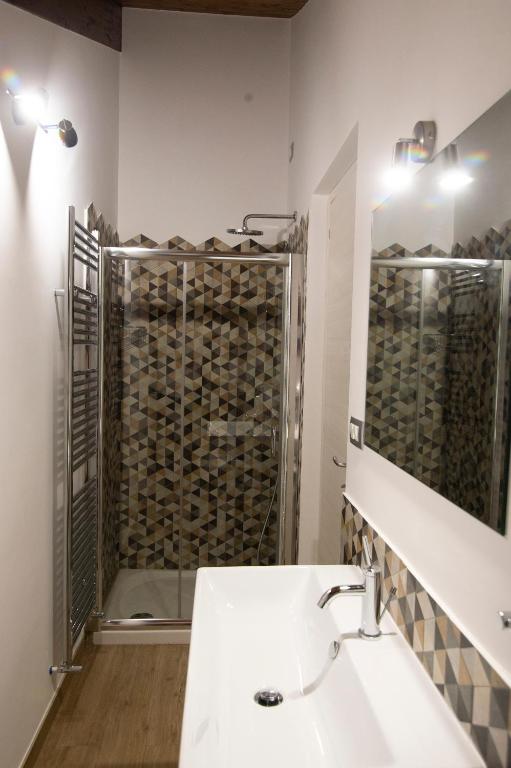 Un baño de B&B Lanziani