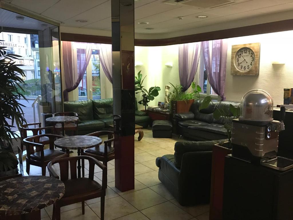 Posezení v ubytování Hôtel Myosotis