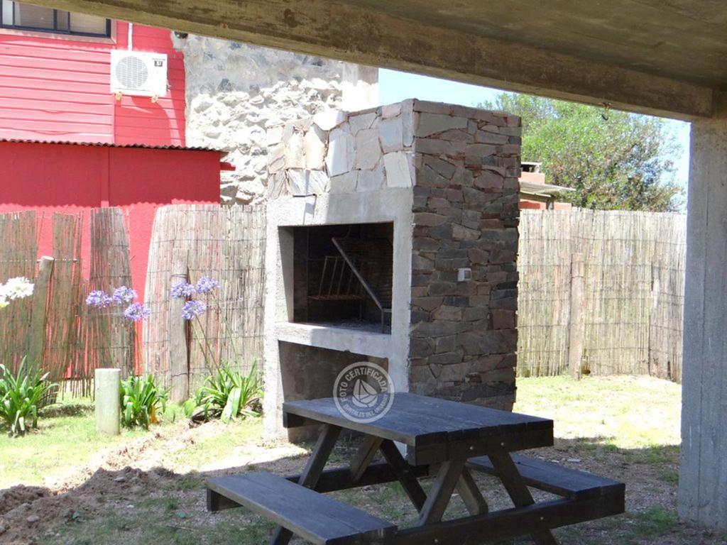 Foto sihtkohas Punta Del Diablo asuva majutusasutuse Ammunaini galeriist
