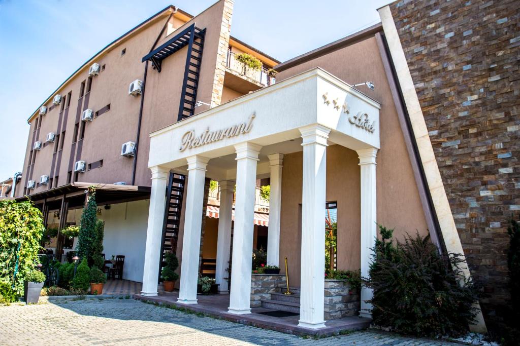 Budova, kde se hotel nachází