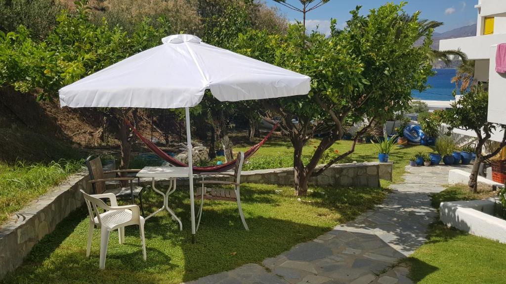Vonkajšia záhrada v ubytovaní Plakias Bay Hotel