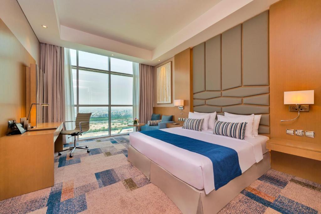 
Superior Room City View with free access to Hotel's private beach at Palm - Jumeirah
