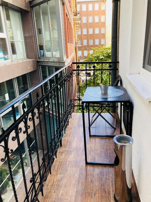 Balkón nebo terasa v ubytování Urban Rooms
