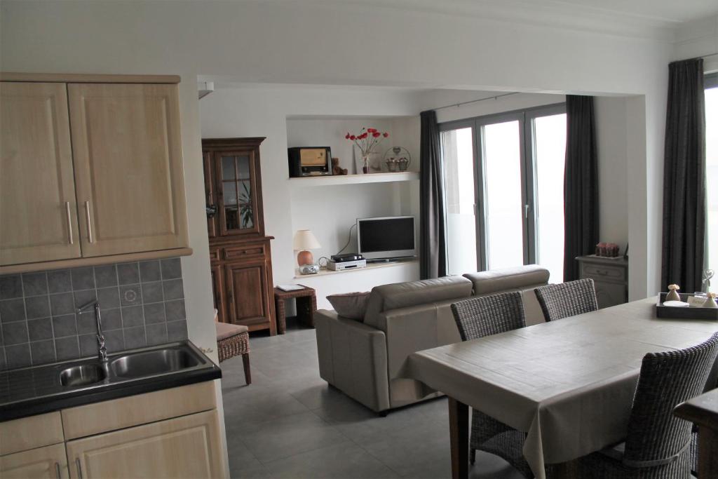 Apartment & Garage de Reünie, Langemark – Updated 2023 Prices