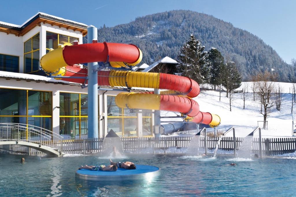 Bazén v ubytování Luxury Apartment nebo v jeho okolí