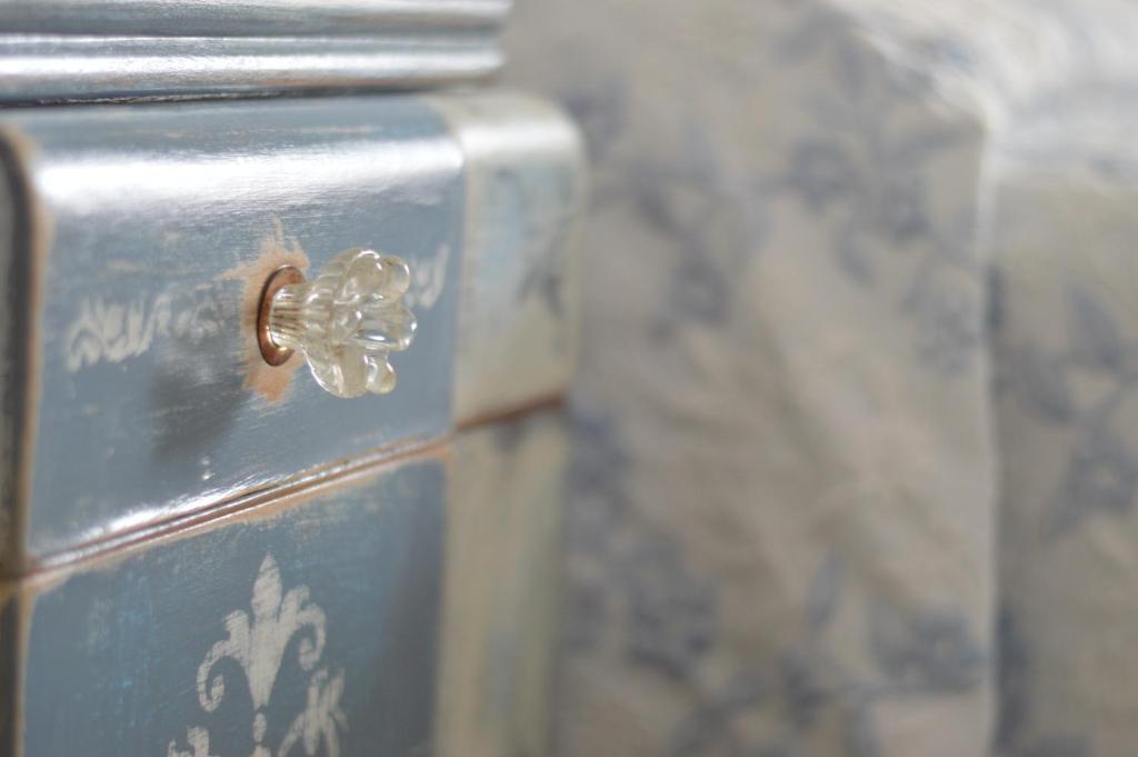 a close up of a metal box with a screw at Versomare in Polignano a Mare