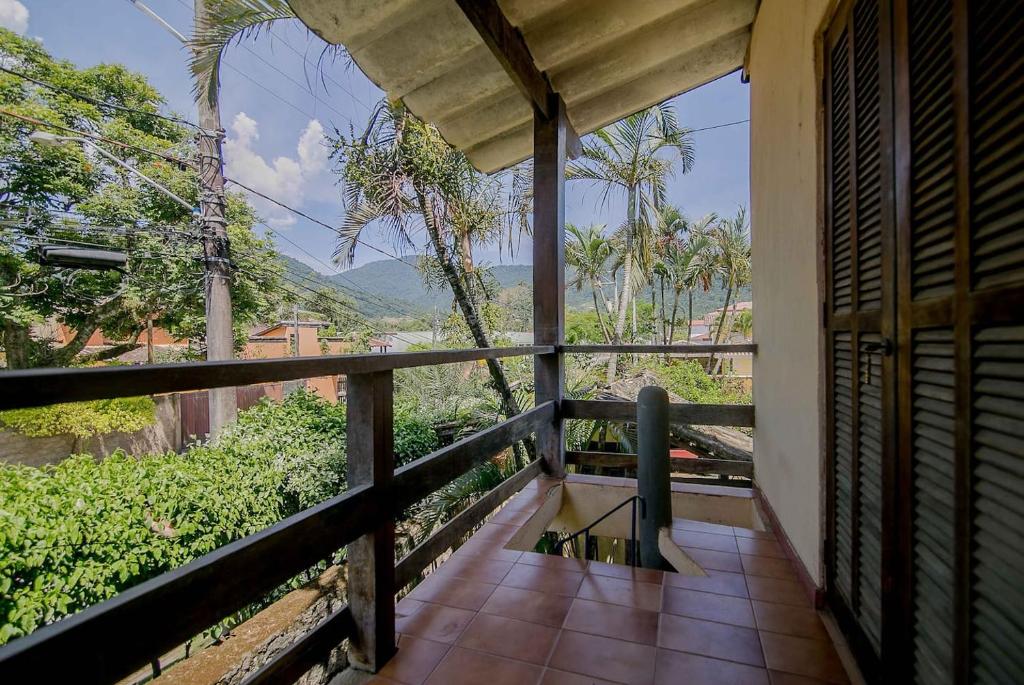  Apartamento Simples em Ilhabela