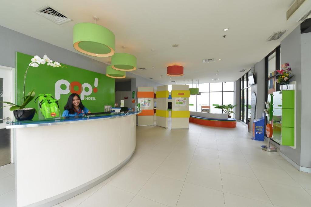 Vstupní hala nebo recepce v ubytování POP! Hotel BSD City Tangerang