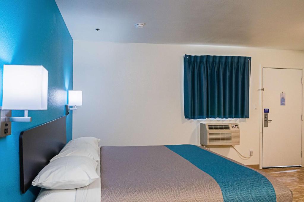 Motel 6-Bay Saint Louis, MS - Room King - Non-fumeur