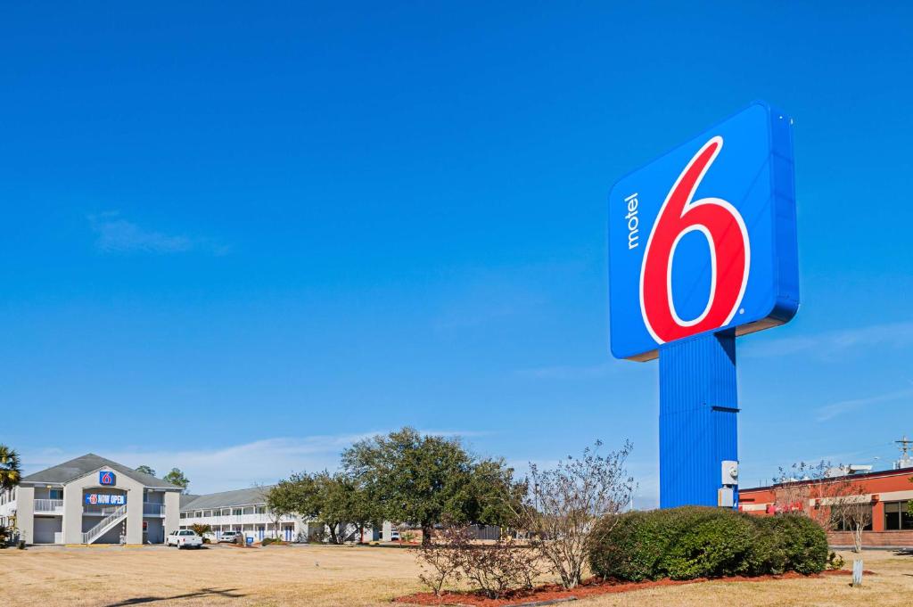 Motel 6-Bay Saint Louis, MS - Housity