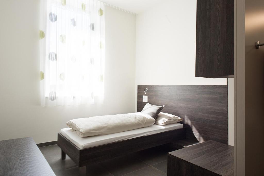 eee Hotel Traun - Resim 12