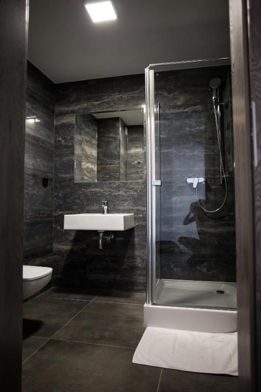 Hotel Greys Polonia - Habitación Triple Básica