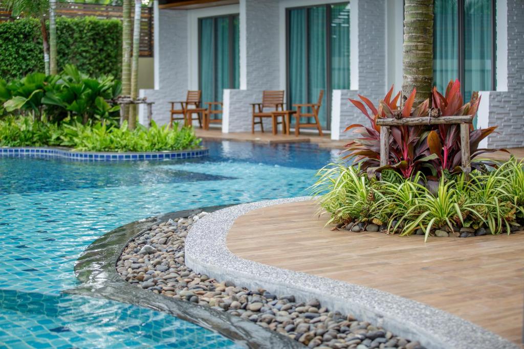 Bazén v ubytování Aqua Resort SHA Plus nebo v jeho okolí