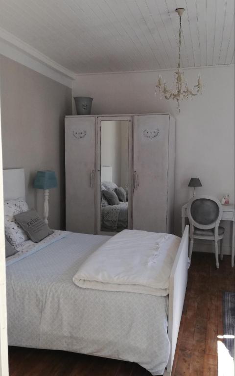 Chambre d'hôte équestre Au petit bonheur - Chambre Double Avec Salle De Bain Privée