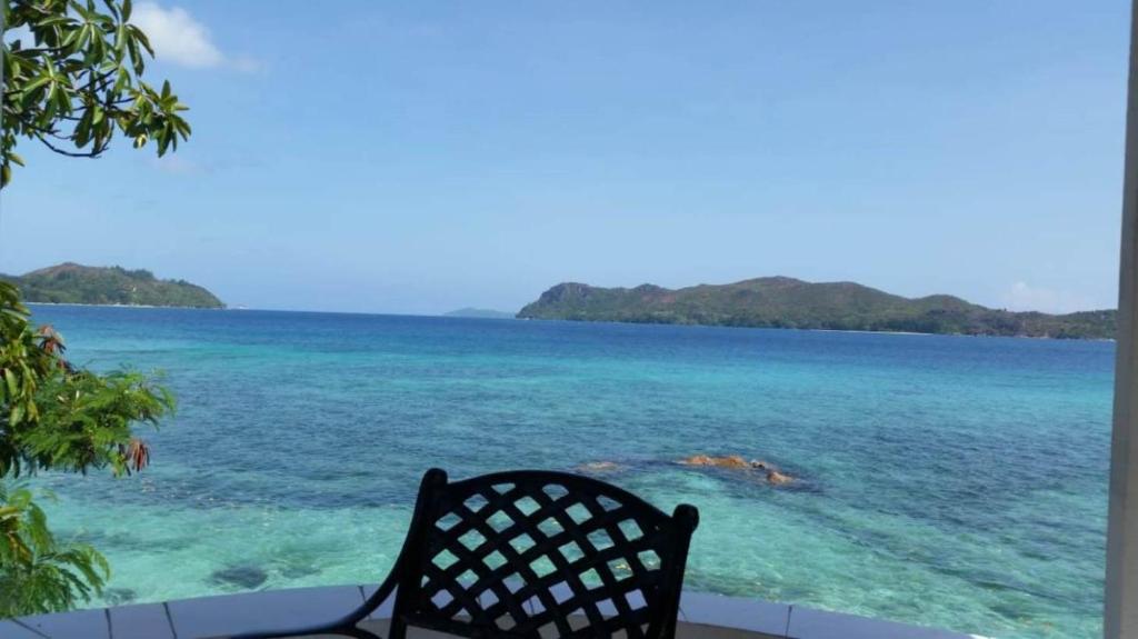 Landskap semula jadi dekat dengan chalet
