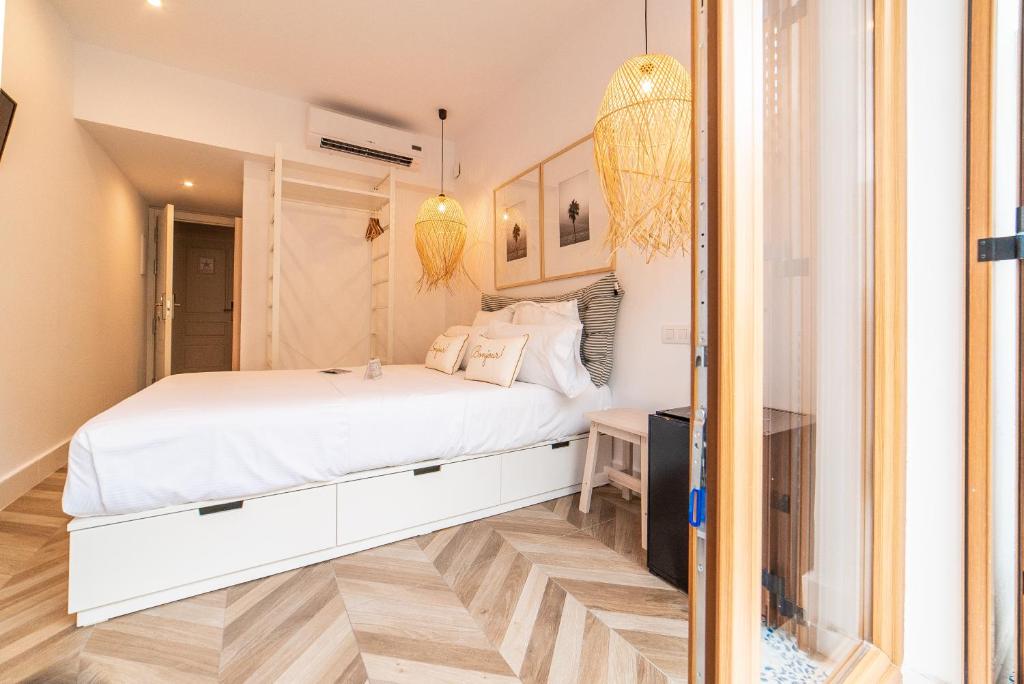 Duna Hotel Boutique - Doppelzimmer Mit Balkon