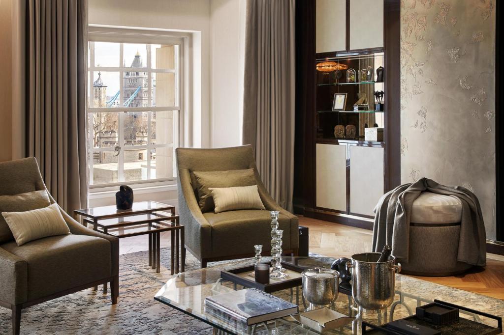 Four Seasons Hotel London at Tower Bridge - Three Bedroom Tower View Hotel Residence